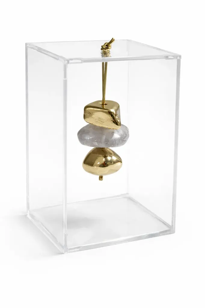 [V180] Acrylic Box With Natural Stone