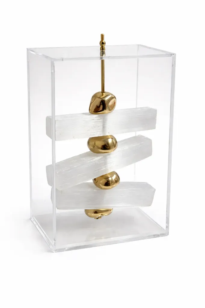 [V328] Acrylic Box With Natural Stone