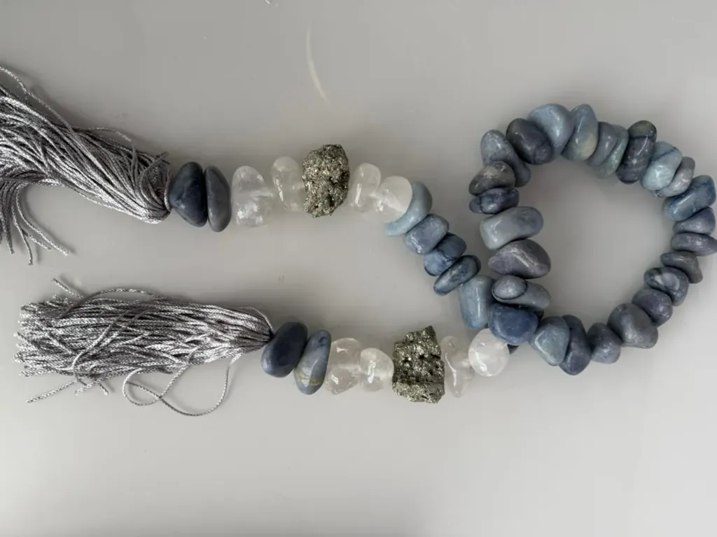 [V56] Decorative Tassel with Natural Stone