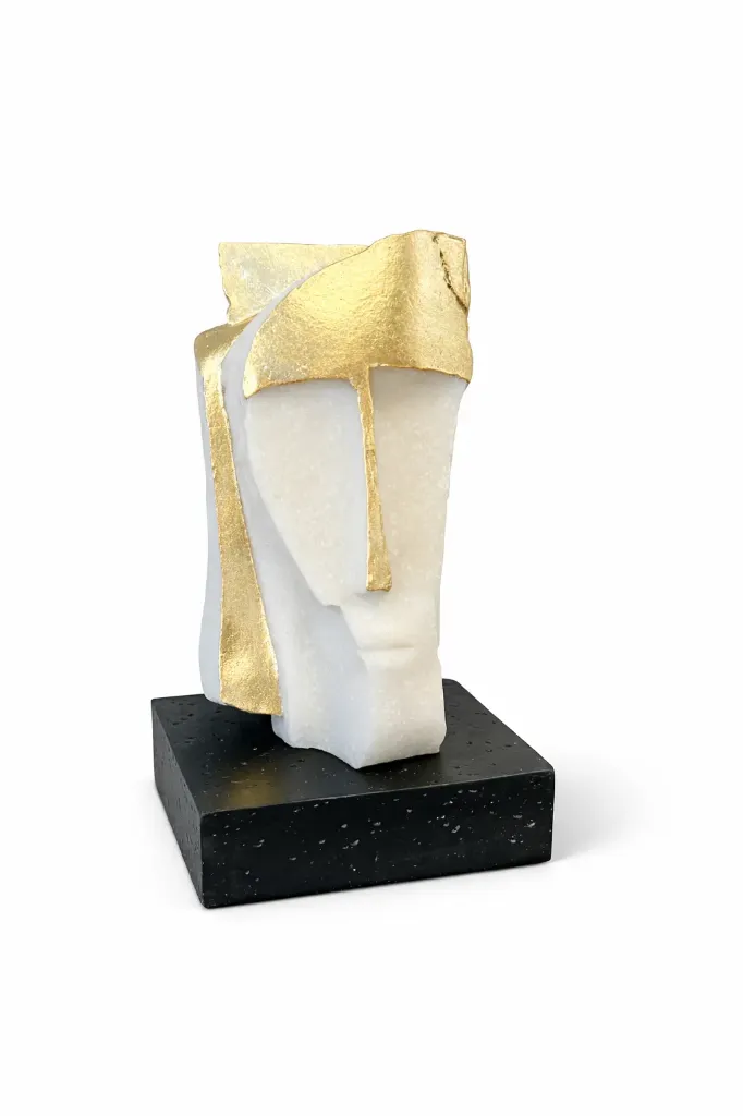 [FC-SZ25019B] Aurion Veil Sculptural Accent (resin)