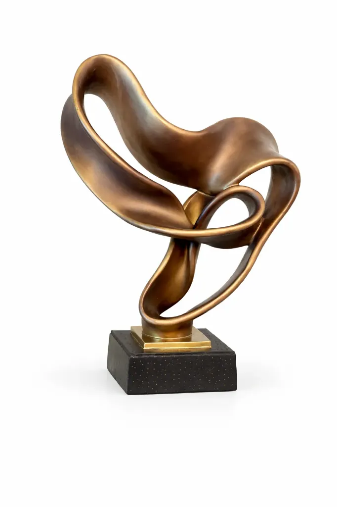 Aureon Flow Sculptural Accent (Resin)